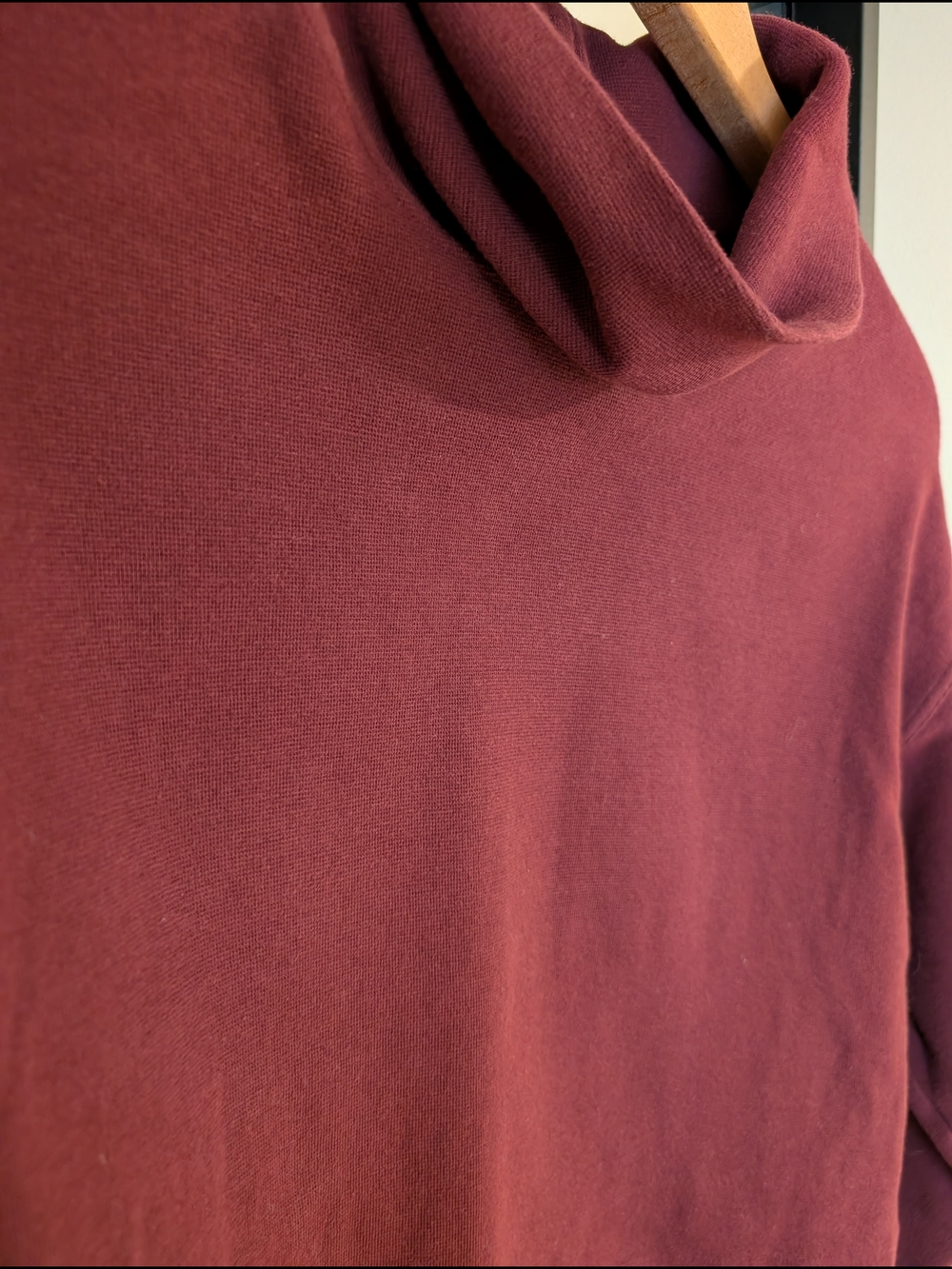 The North Face Women's Cropped Cowlneck Sweater - Picture 6 of 6